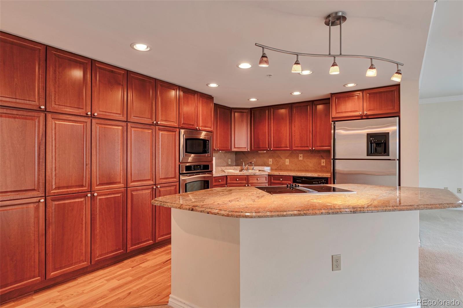 MLS Image #2 for 8100 e union avenue 513,denver, Colorado