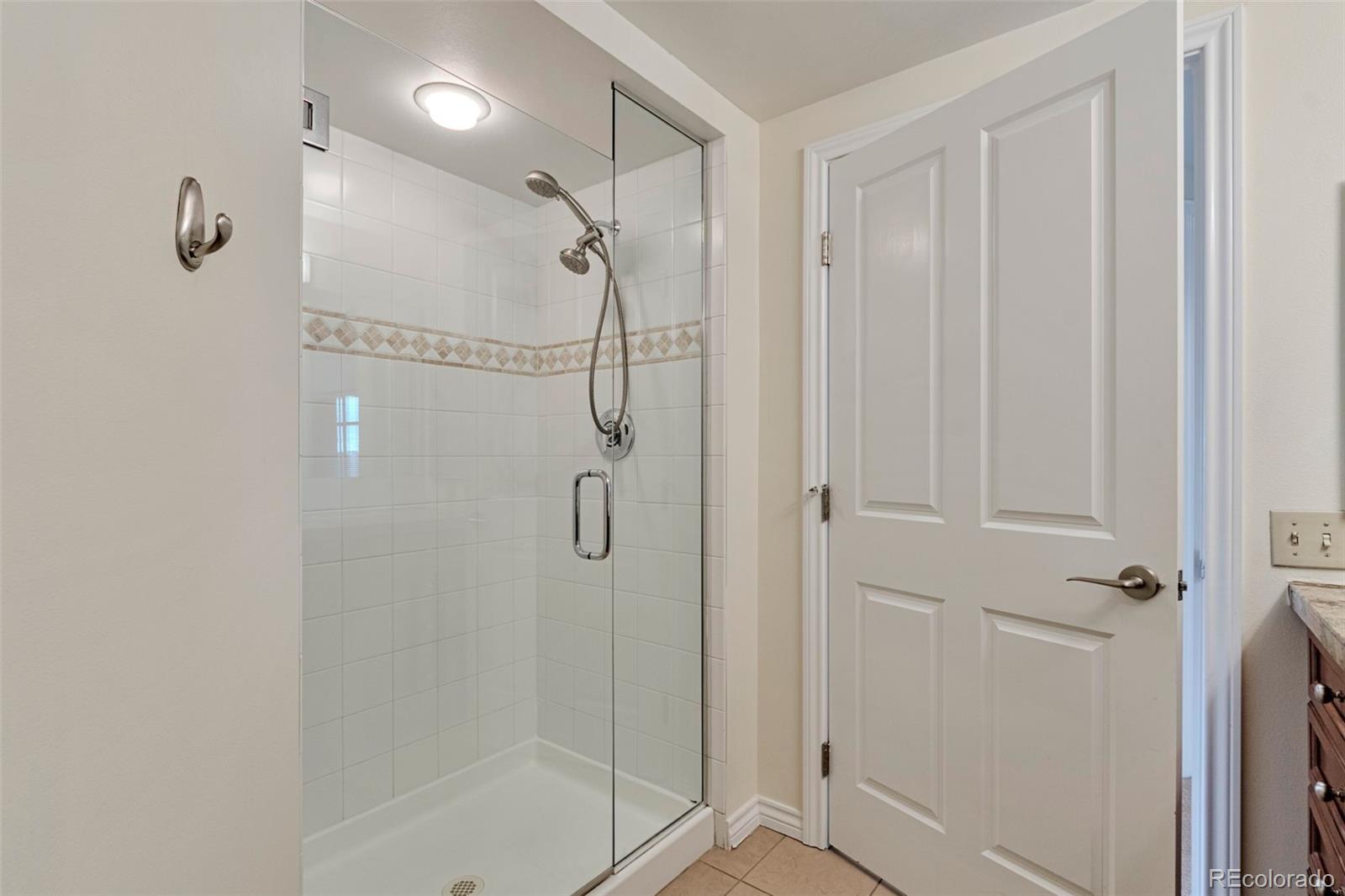 MLS Image #22 for 8100 e union avenue 513,denver, Colorado