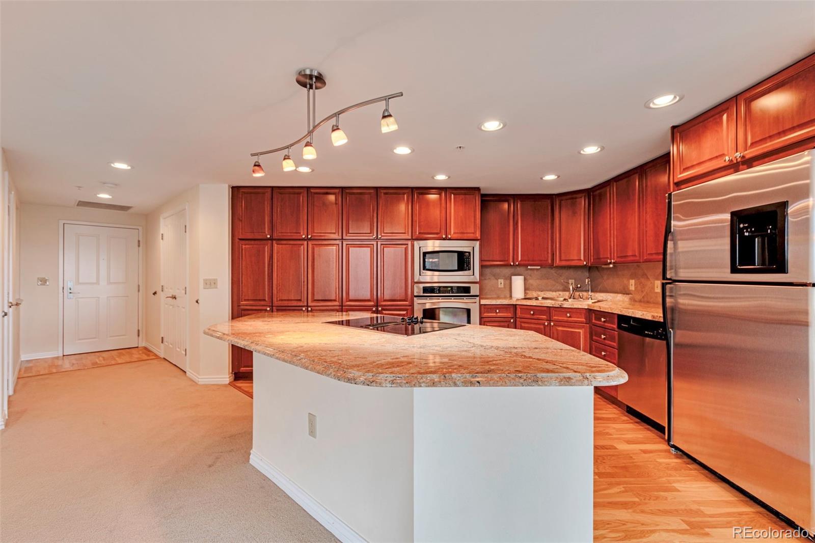 MLS Image #3 for 8100 e union avenue 513,denver, Colorado