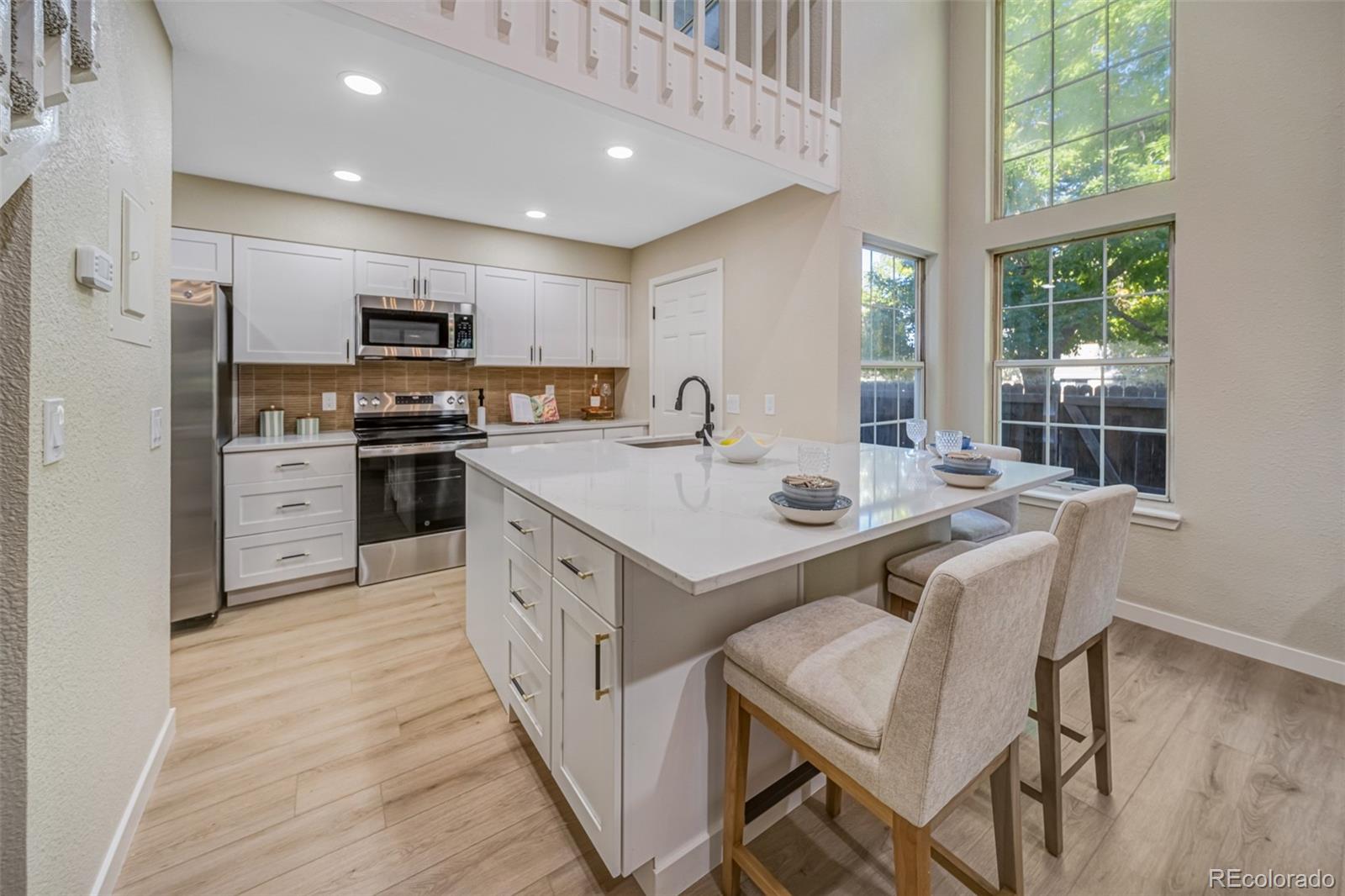 MLS Image #3 for 8346 w 87th drive d,arvada, Colorado