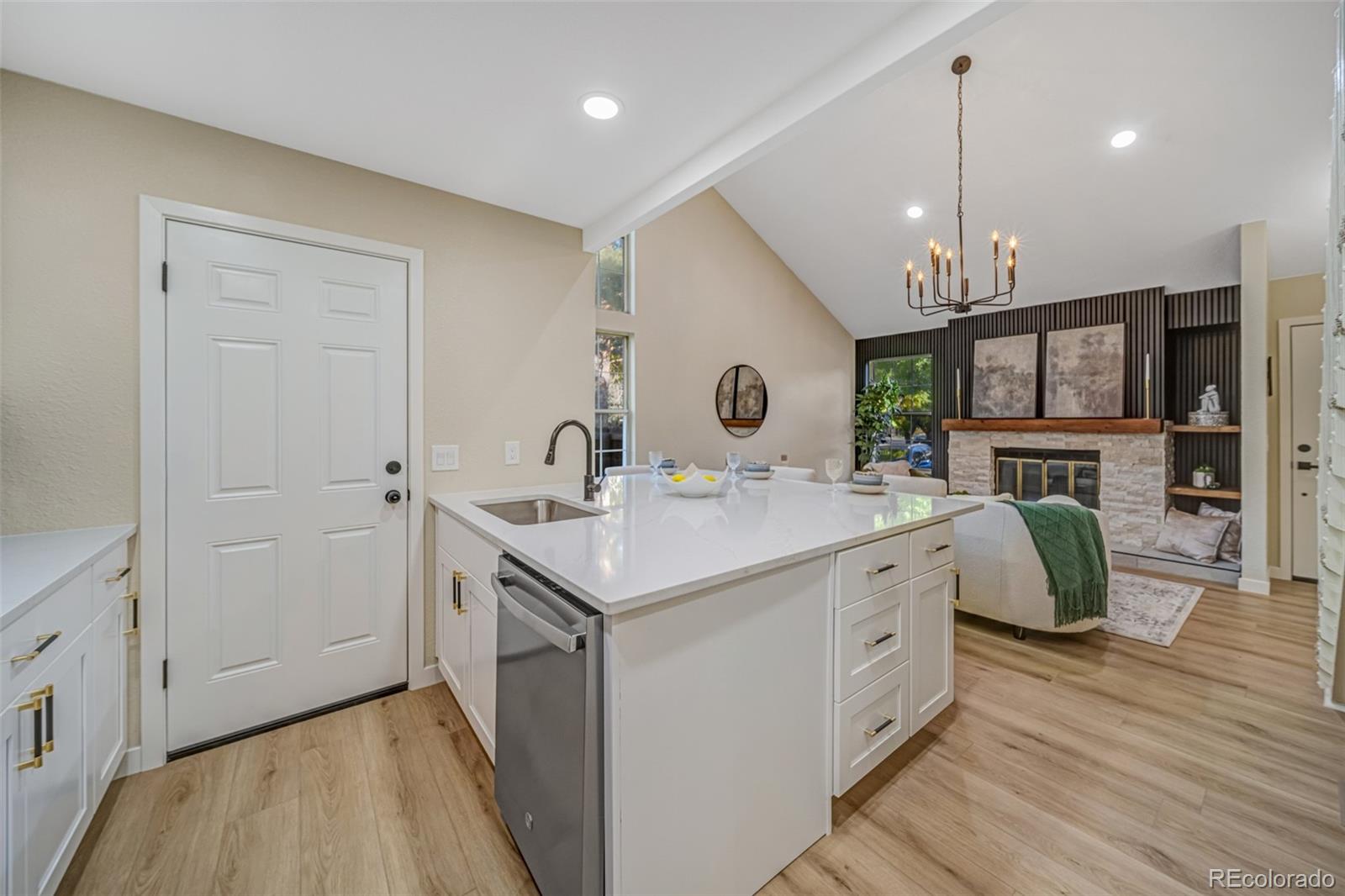 MLS Image #4 for 8346 w 87th drive d,arvada, Colorado