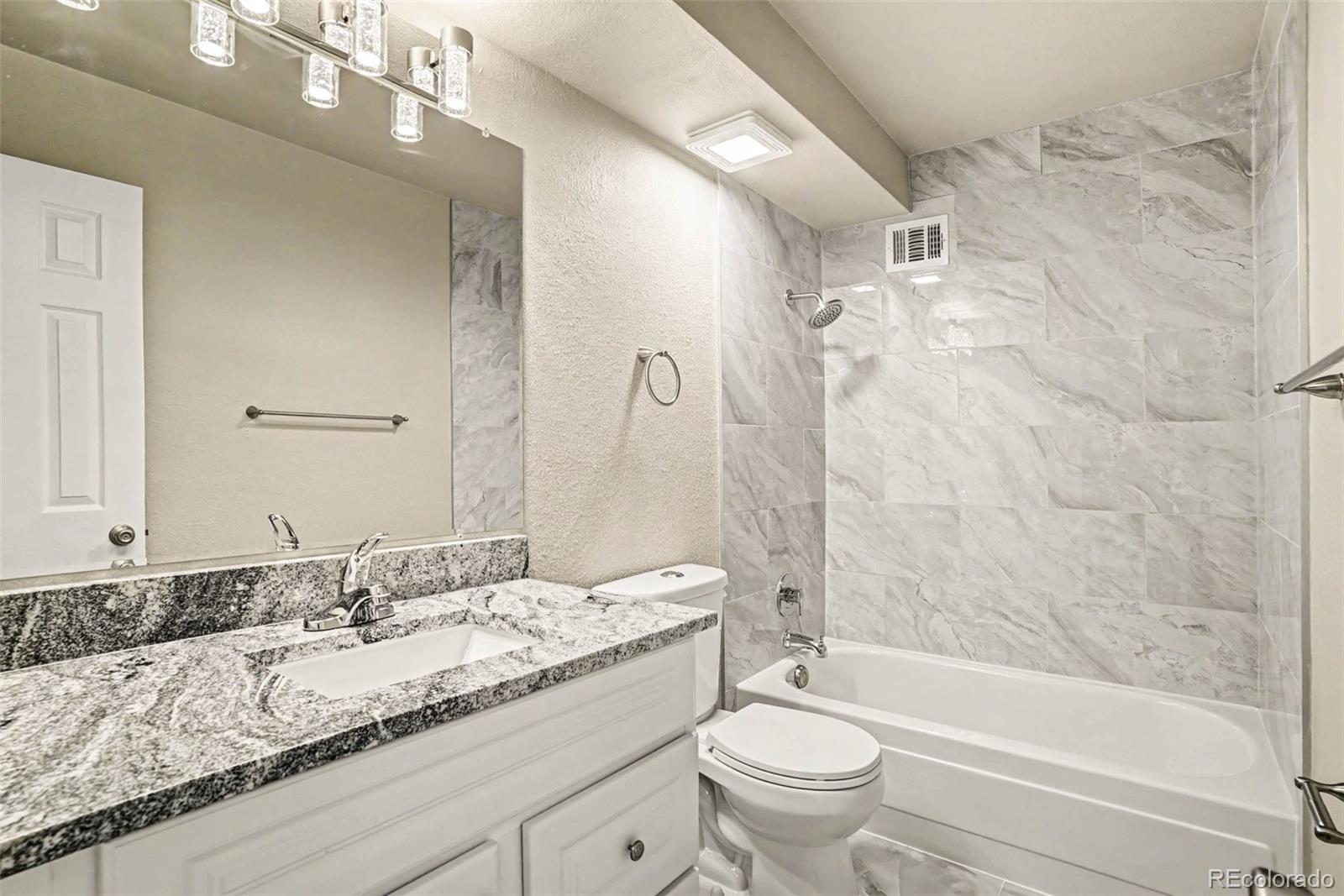 MLS Image #11 for 3460 s poplar street 104,denver, Colorado