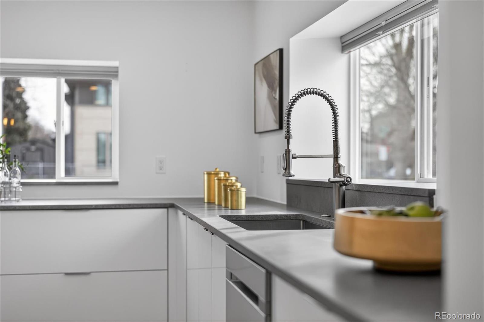 MLS Image #12 for 765  kearney street,denver, Colorado