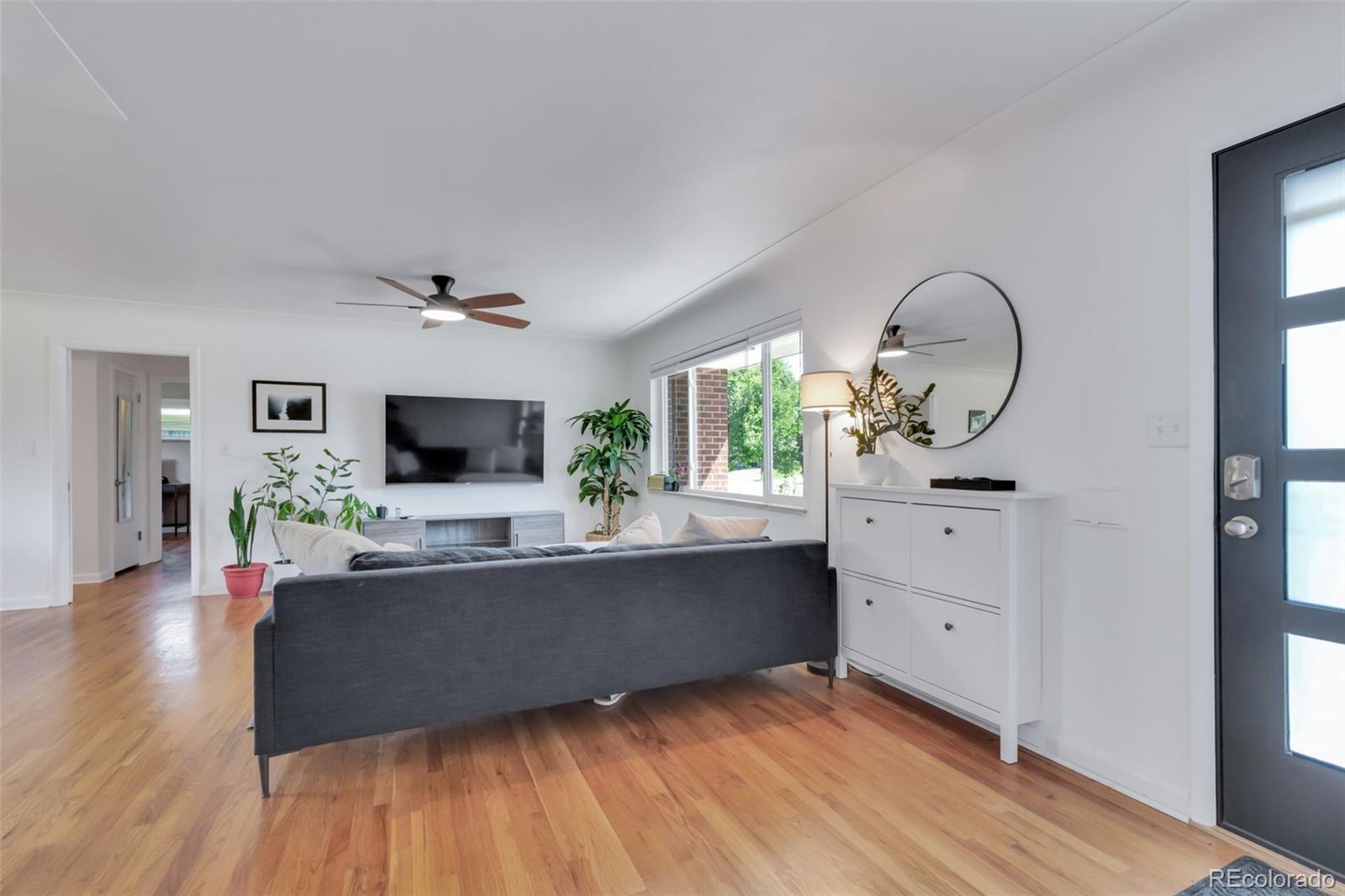 MLS Image #3 for 3049 s williams street,denver, Colorado