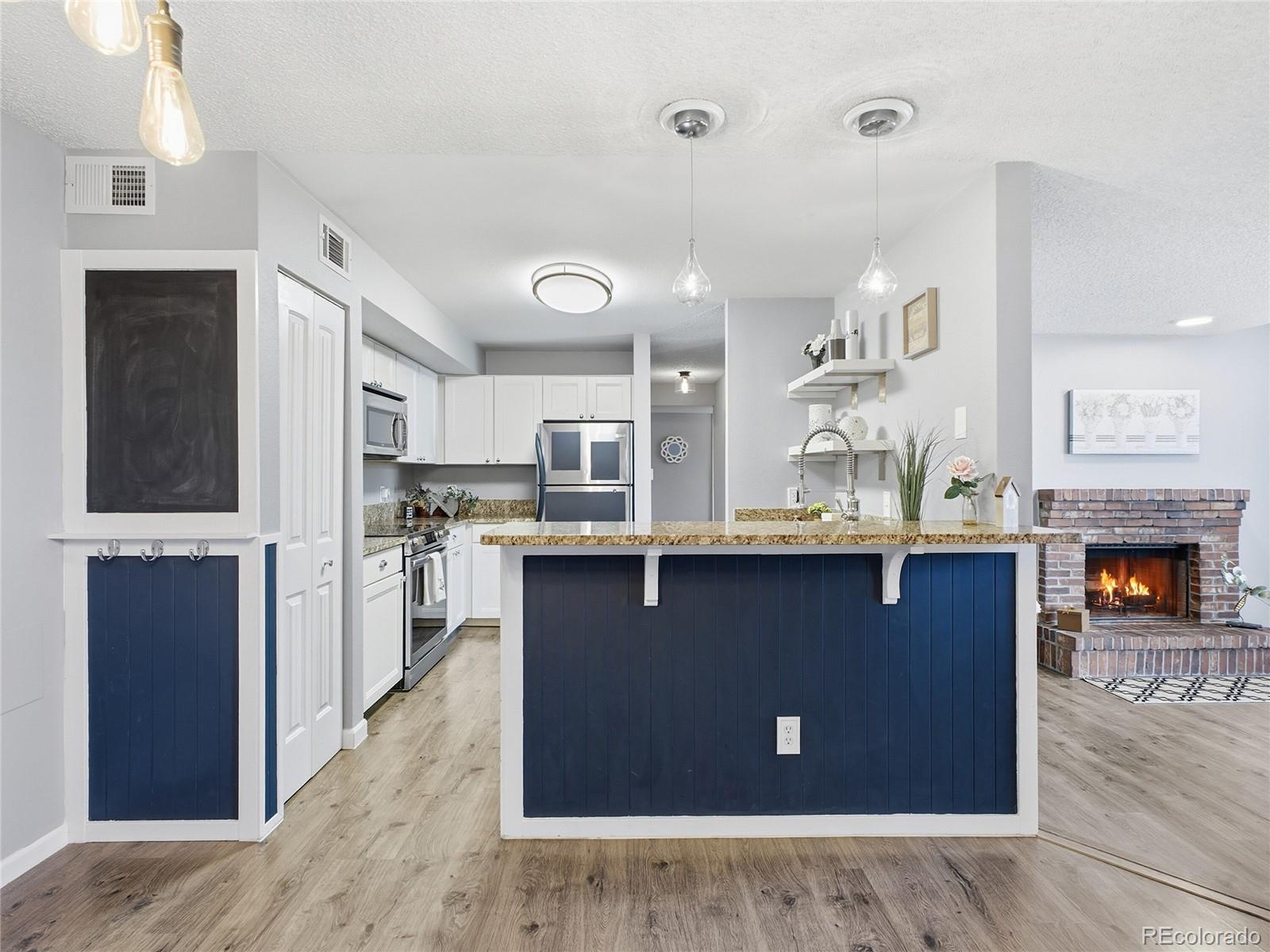 MLS Image #4 for 4760 s wadsworth boulevard,littleton, Colorado