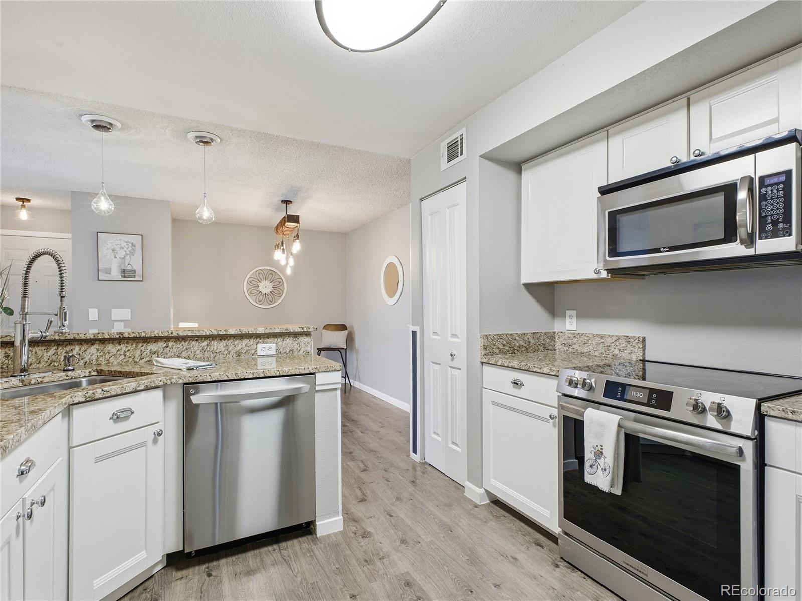 MLS Image #7 for 4760 s wadsworth boulevard,littleton, Colorado