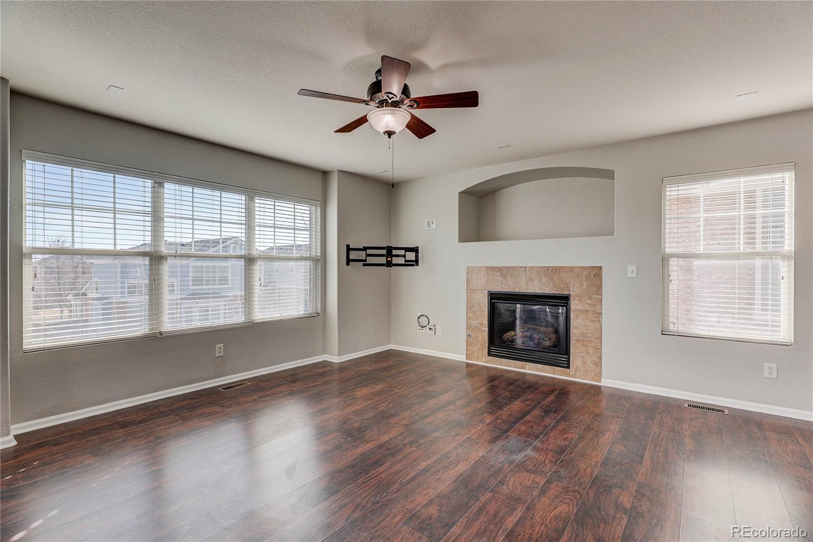MLS Image #3 for 4764 s eaton park way,aurora, Colorado