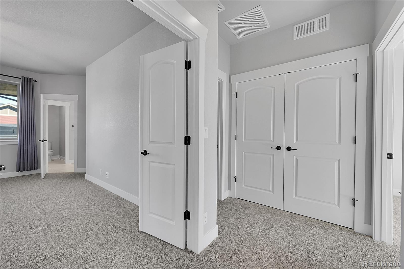 MLS Image #15 for 10539 e 25th drive,aurora, Colorado