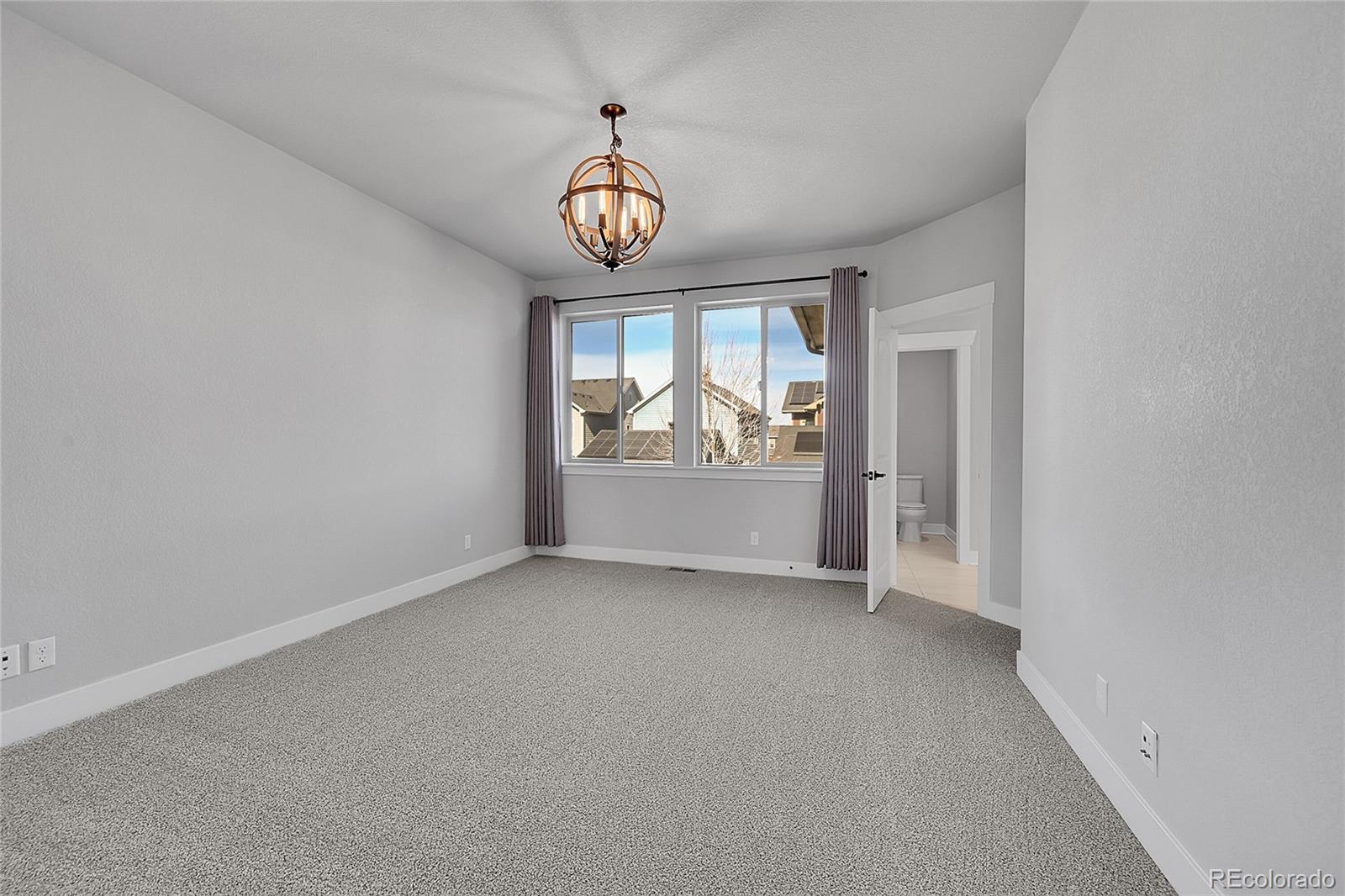MLS Image #16 for 10539 e 25th drive,aurora, Colorado