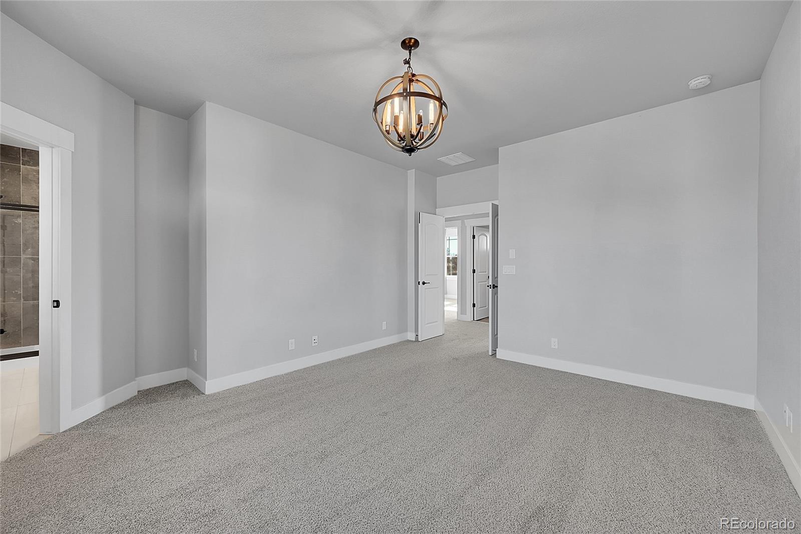 MLS Image #17 for 10539 e 25th drive,aurora, Colorado