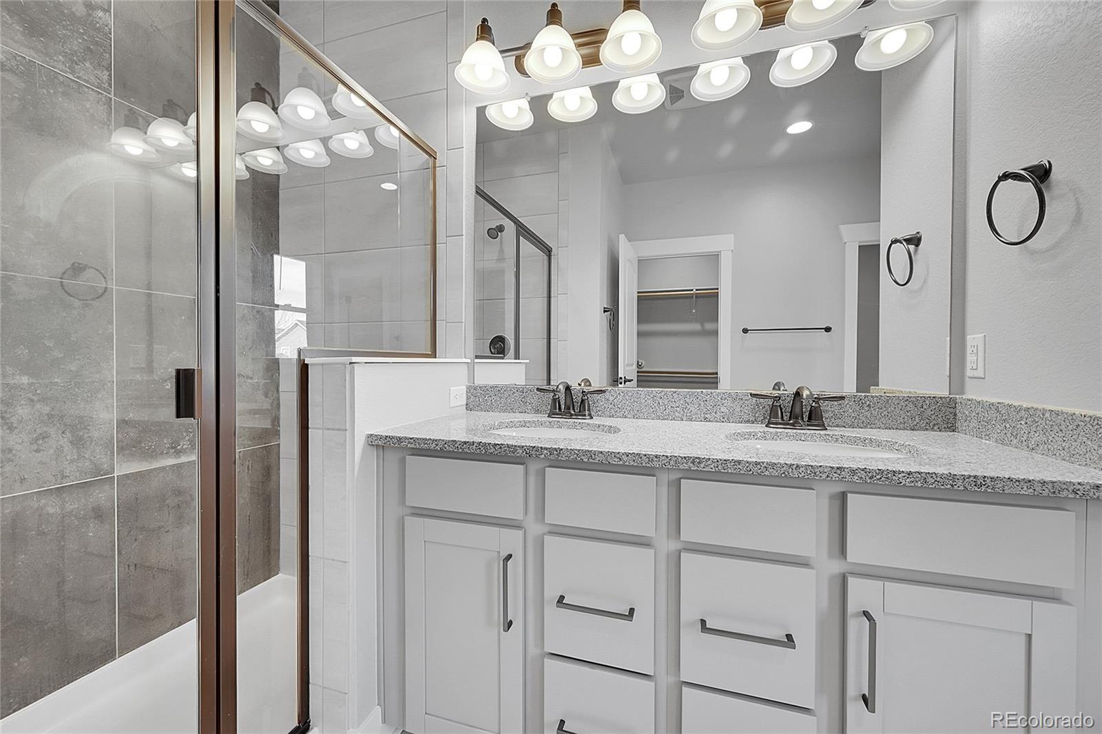 MLS Image #19 for 10539 e 25th drive,aurora, Colorado
