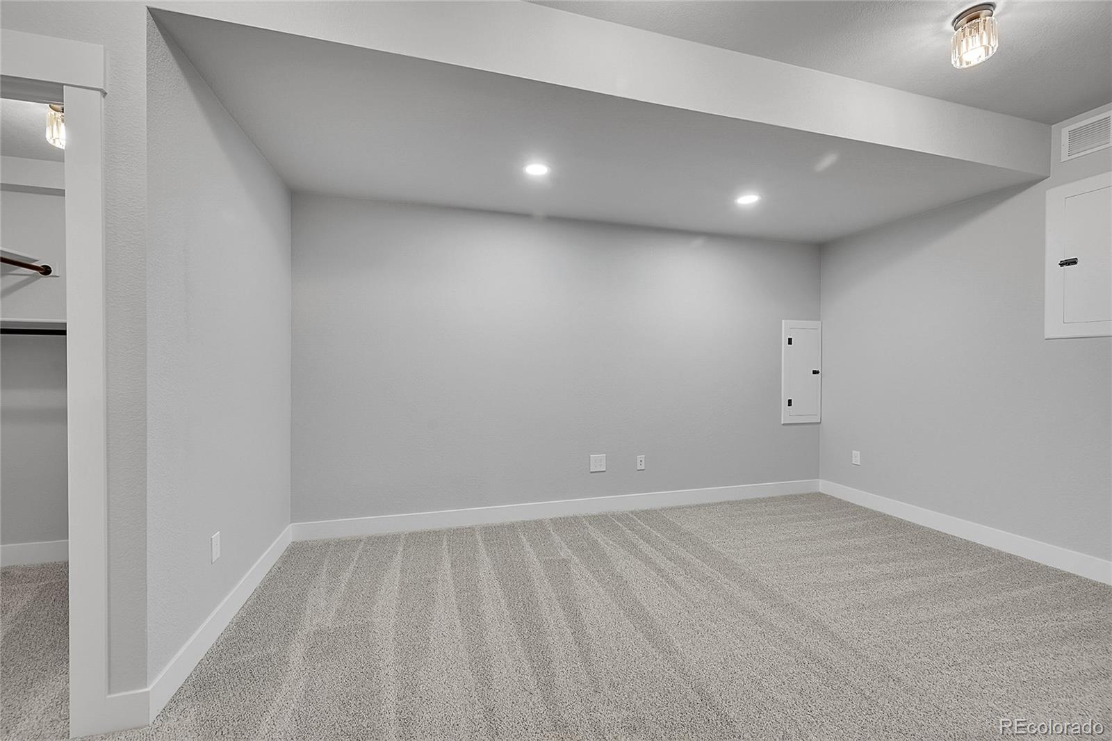 MLS Image #26 for 10539 e 25th drive,aurora, Colorado