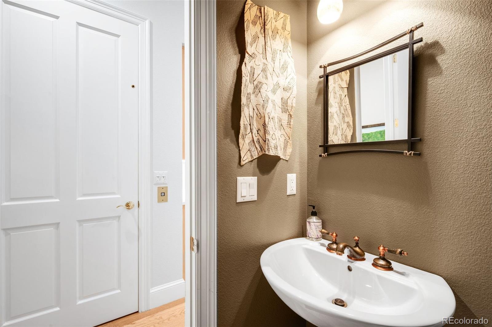 MLS Image #15 for 3472 e 2nd avenue ,denver, Colorado