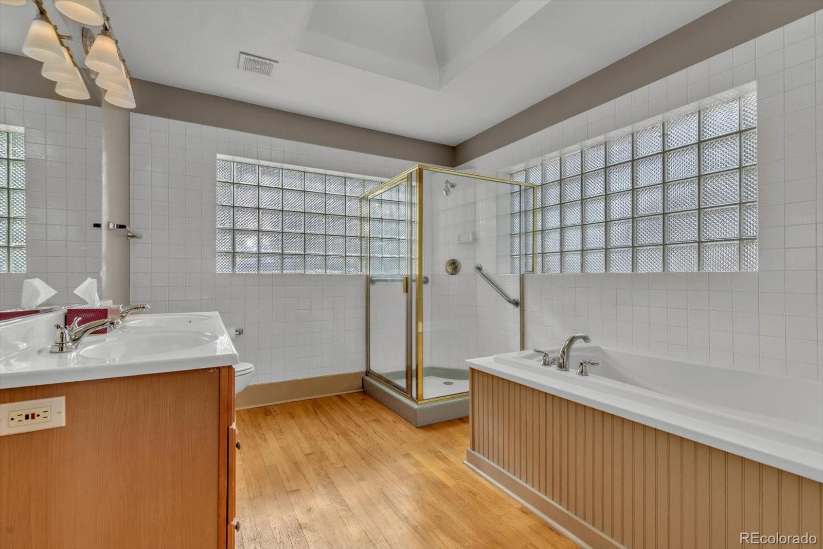 MLS Image #13 for 3330 w clyde place,denver, Colorado