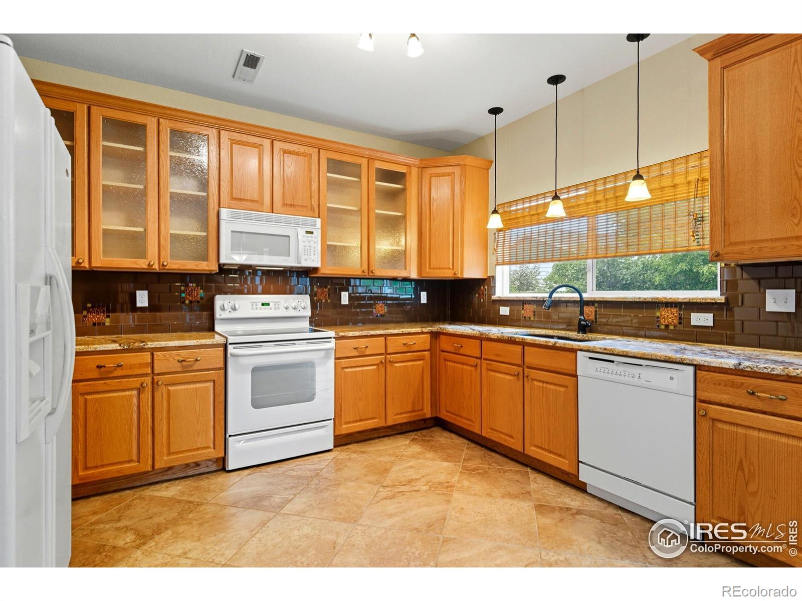 MLS Image #4 for 635  elizabeth st cir,dacono, Colorado