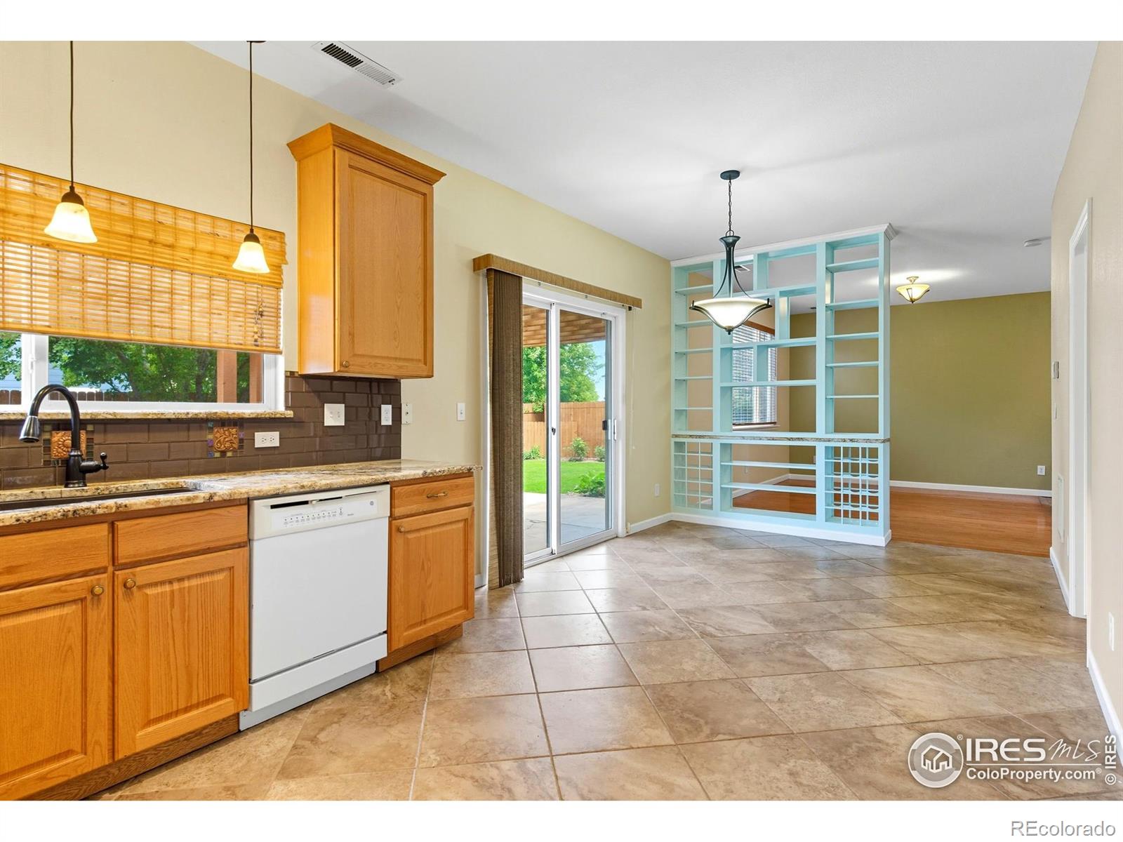 MLS Image #5 for 635  elizabeth st cir,dacono, Colorado