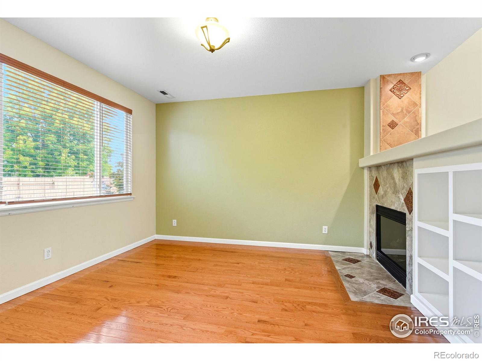 MLS Image #8 for 635  elizabeth st cir,dacono, Colorado