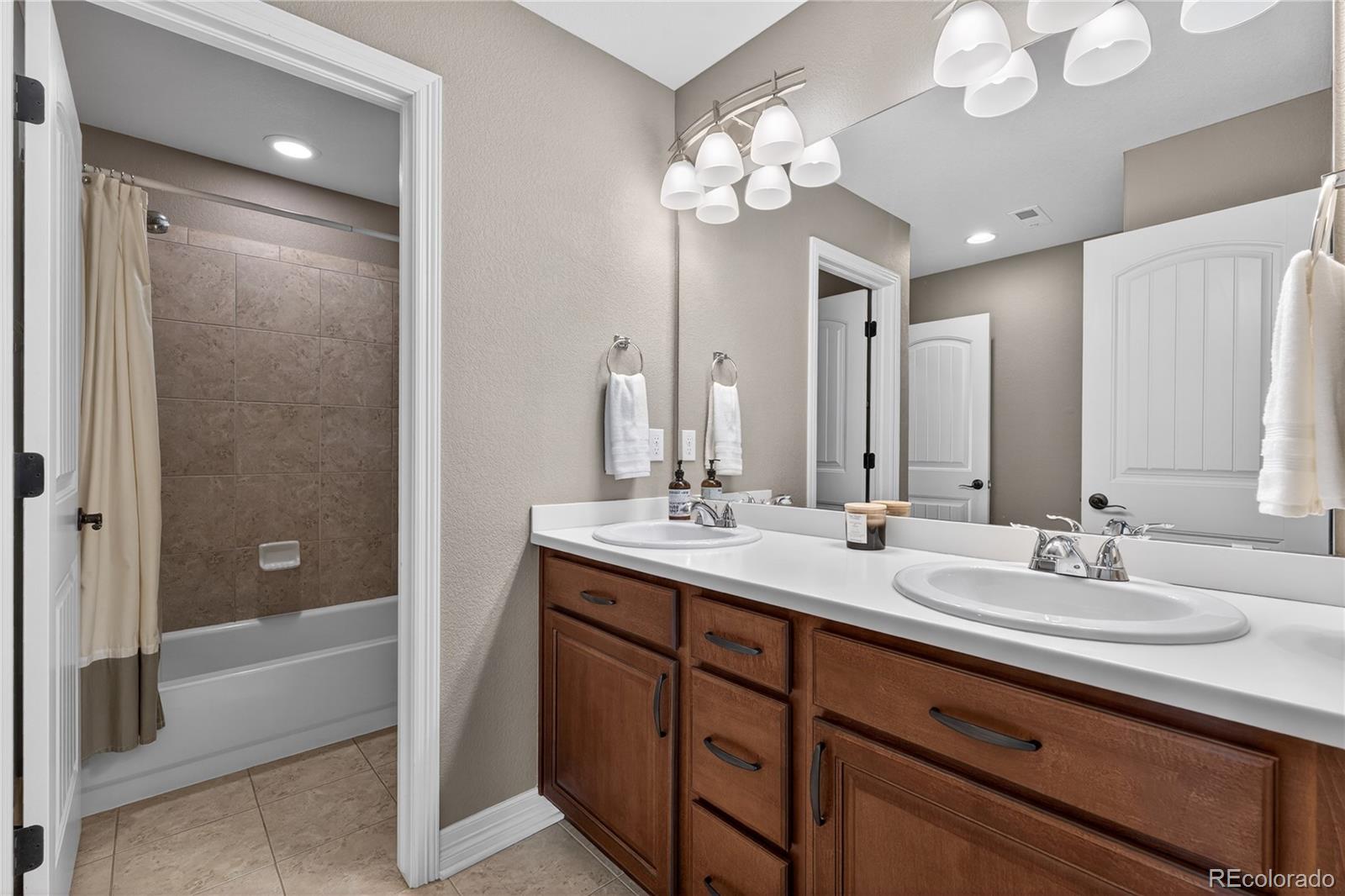 MLS Image #32 for 11948 s meander way,parker, Colorado