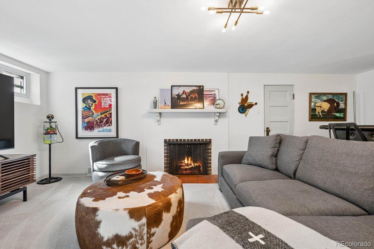 MLS Image #20 for 950 s euclid way,denver, Colorado