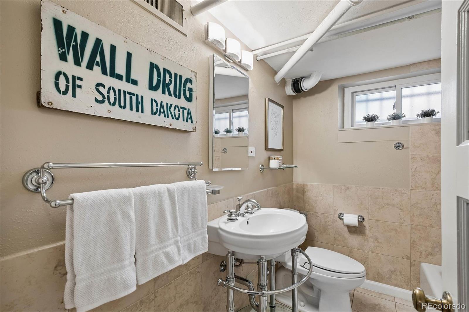 MLS Image #23 for 950 s euclid way,denver, Colorado