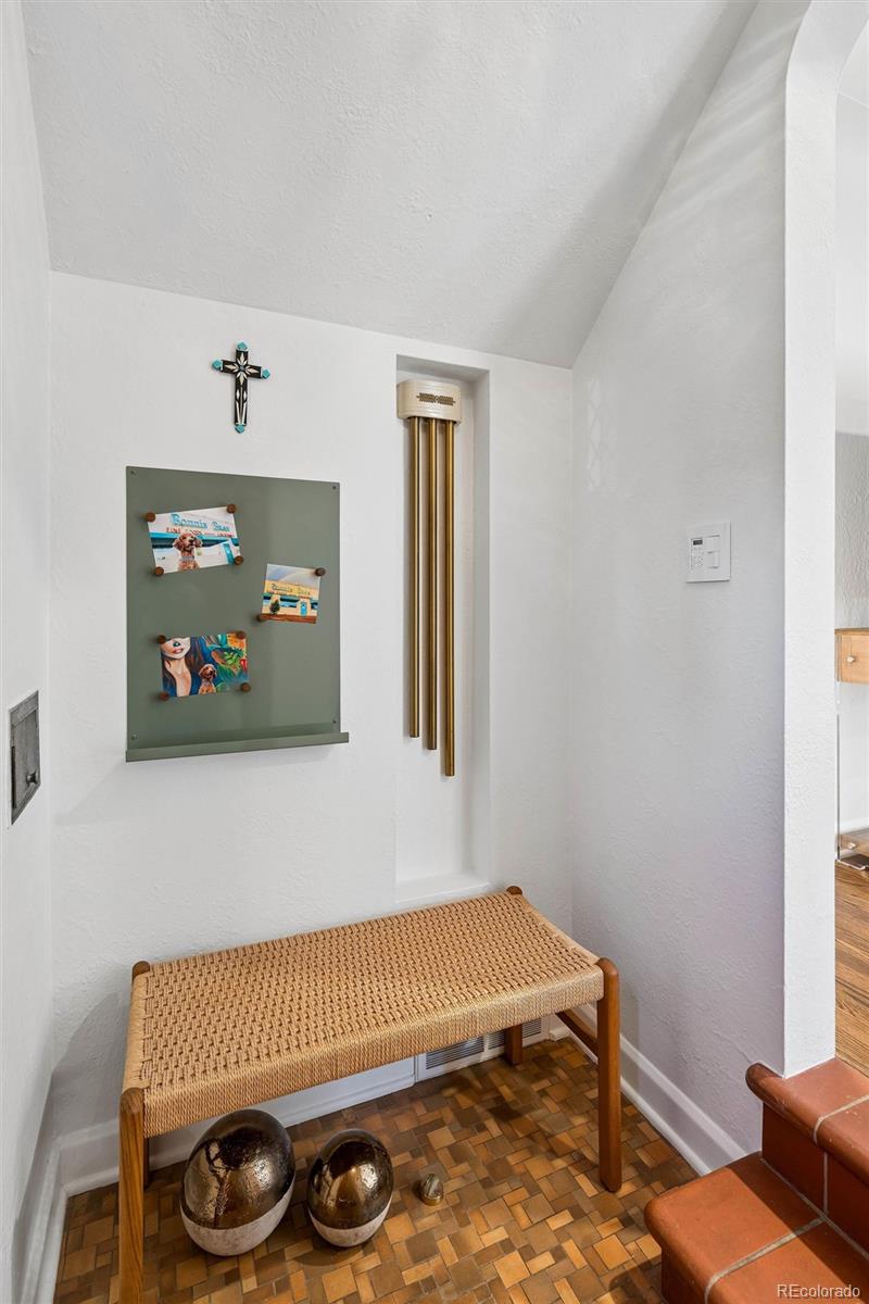 MLS Image #30 for 950 s euclid way,denver, Colorado