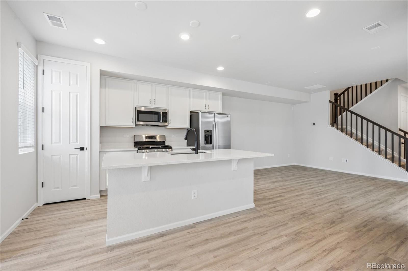MLS Image #3 for 101 s uriah street,aurora, Colorado