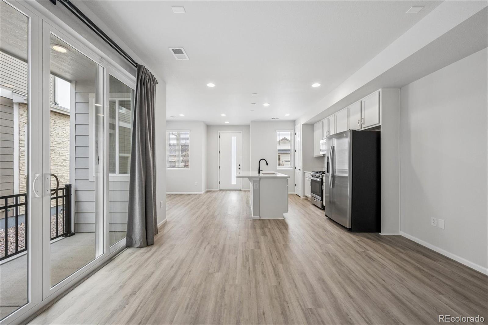 MLS Image #5 for 101 s uriah street,aurora, Colorado