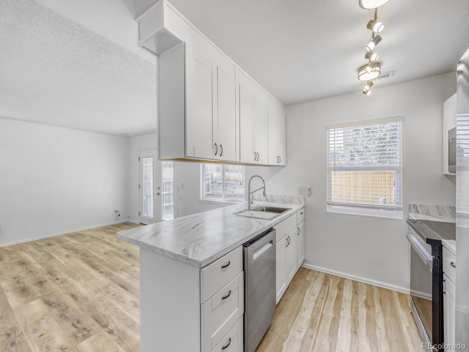 MLS Image #4 for 12625  fairfax street ,thornton, Colorado