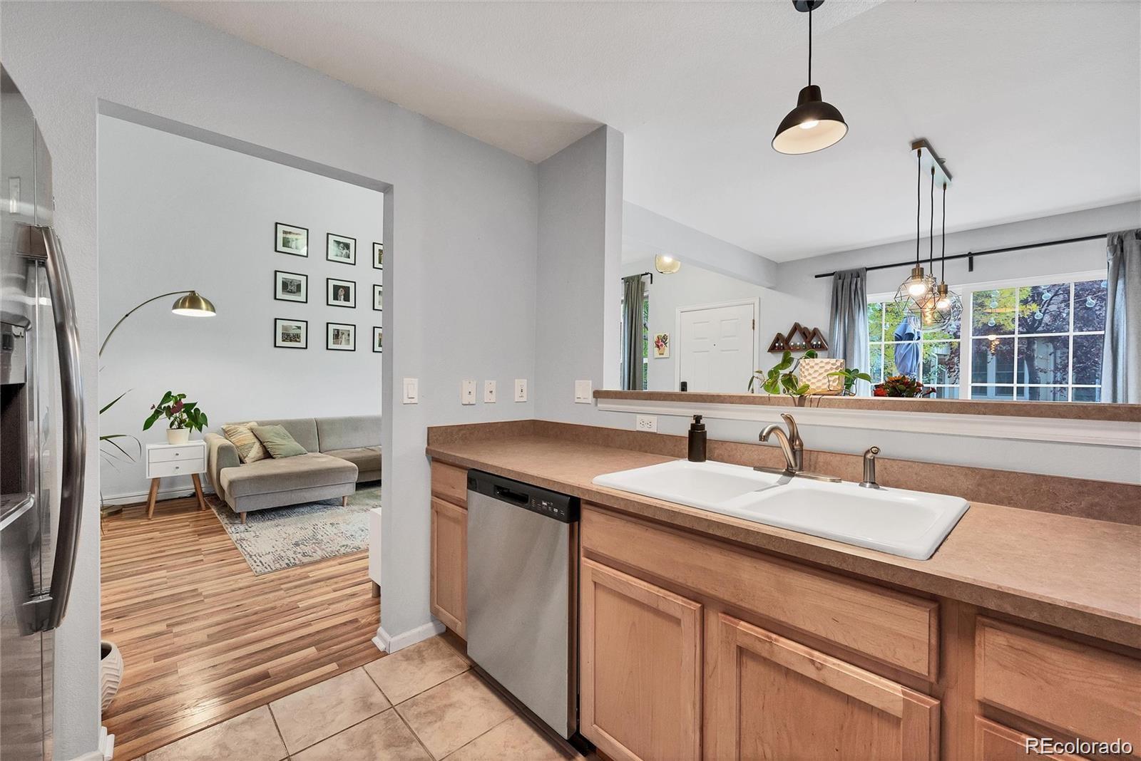 MLS Image #11 for 893 s evanston circle ,aurora, Colorado
