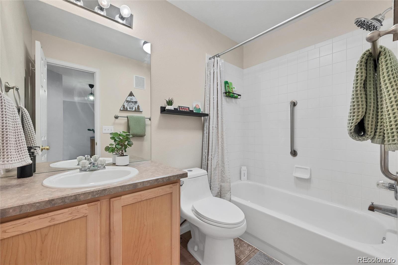 MLS Image #21 for 893 s evanston circle ,aurora, Colorado