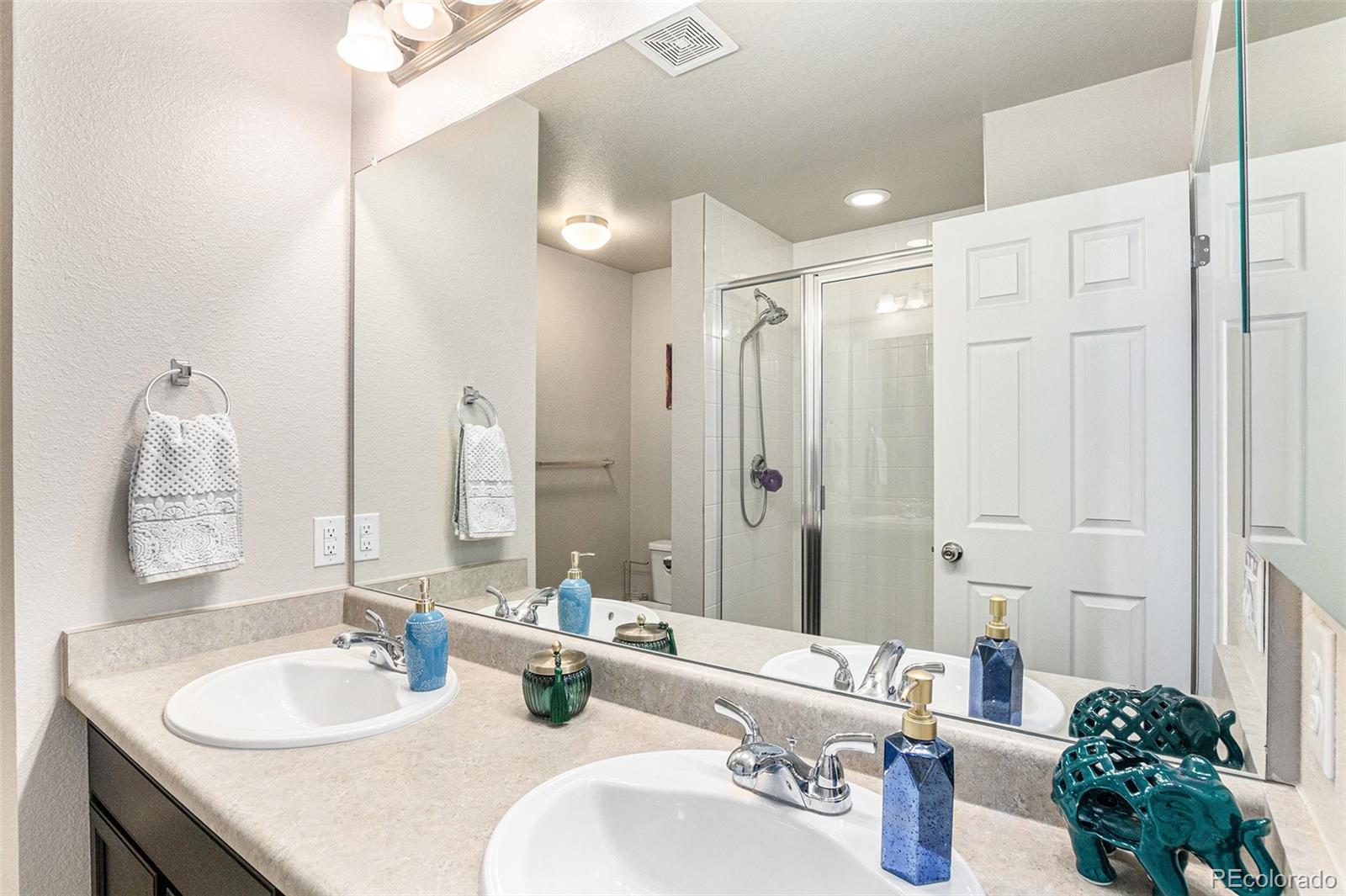 MLS Image #11 for 16092 e warner place ,denver, Colorado