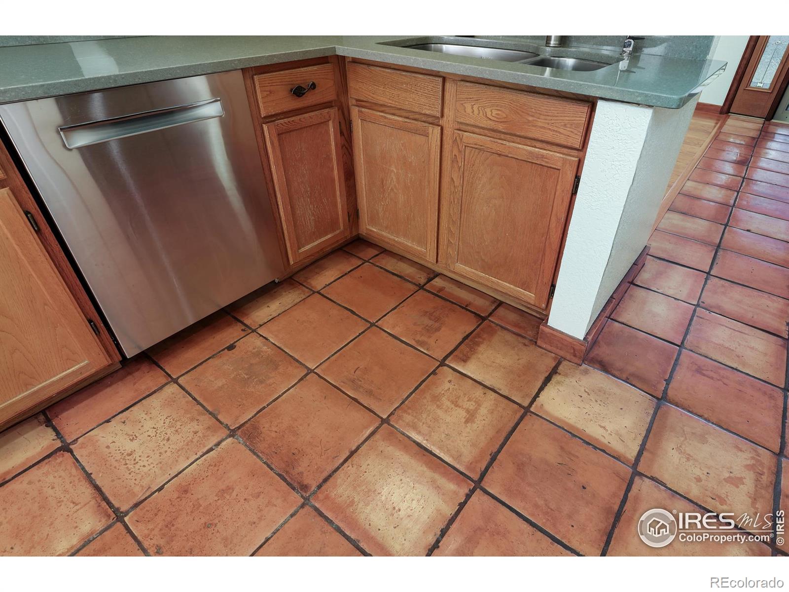 MLS Image #10 for 302  grant street,frederick, Colorado