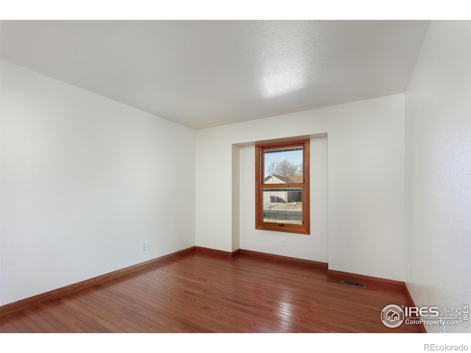 MLS Image #34 for 302  grant street,frederick, Colorado