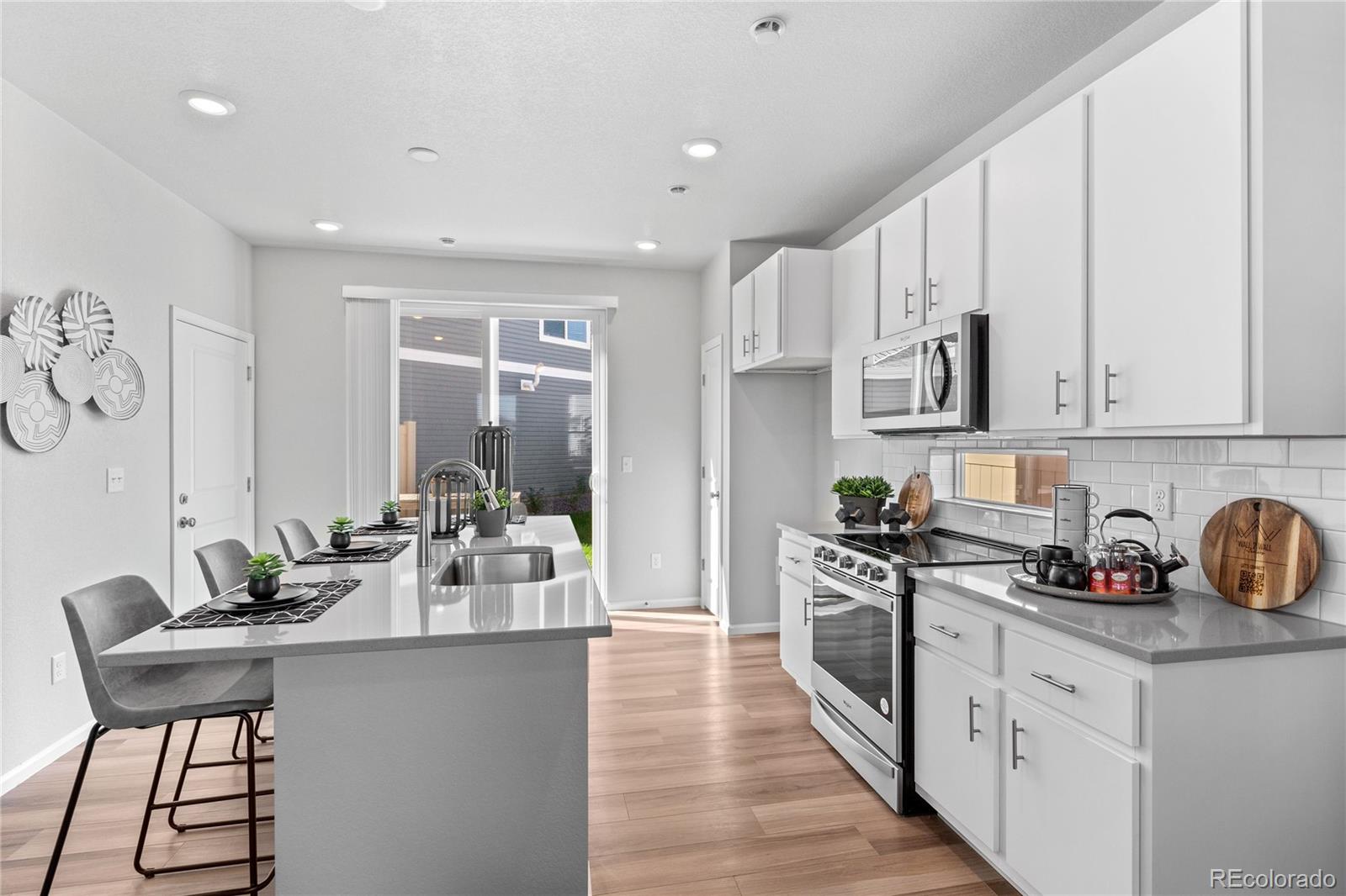 MLS Image #2 for 614  wagon wheel way,bennett, Colorado
