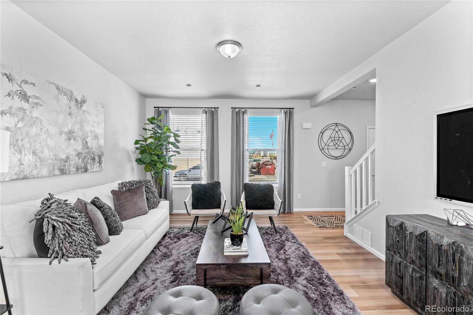 MLS Image #6 for 614  wagon wheel way,bennett, Colorado