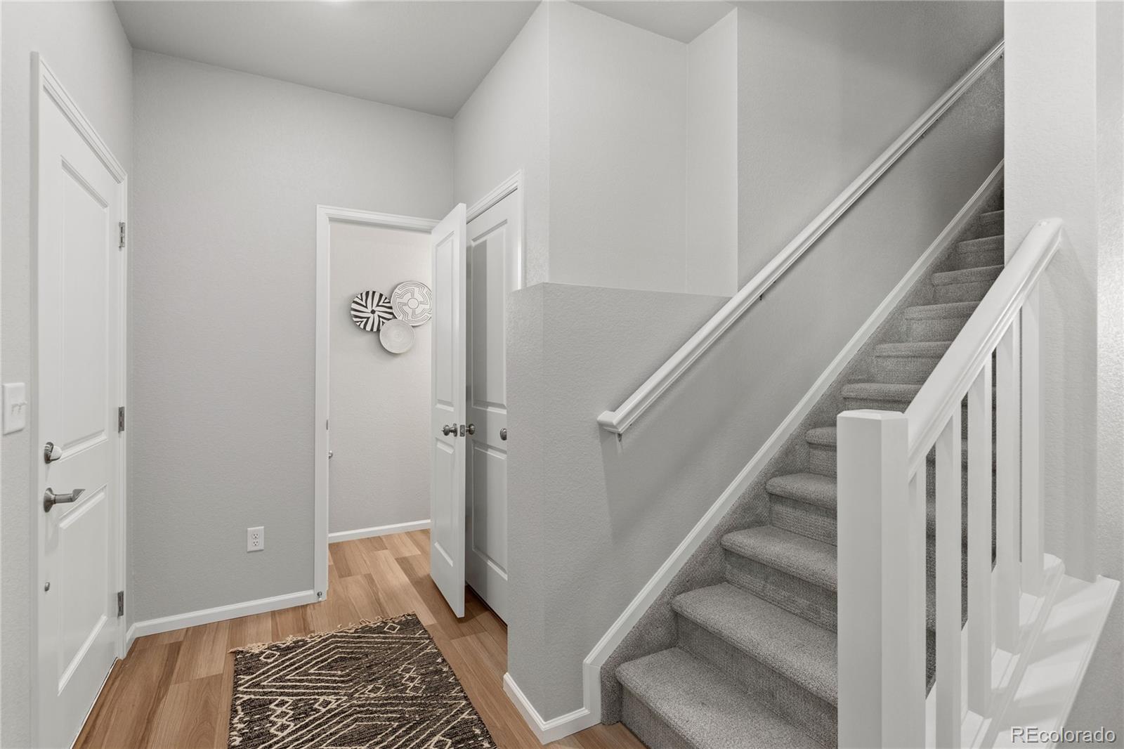MLS Image #8 for 614  wagon wheel way,bennett, Colorado