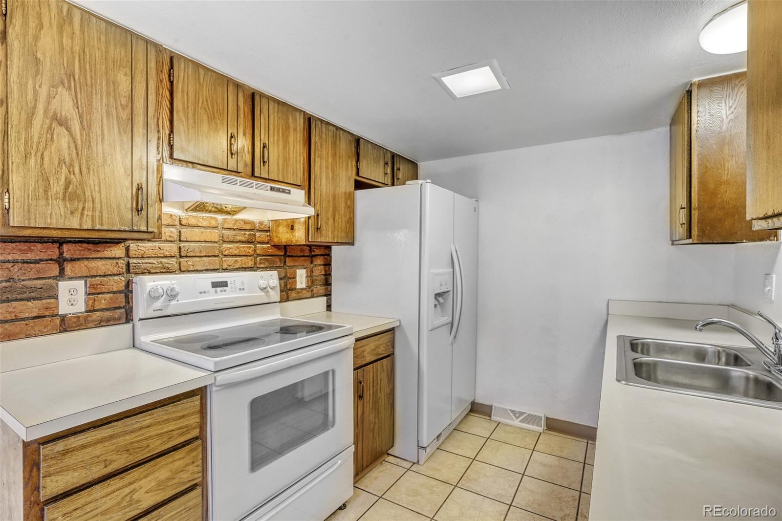 MLS Image #7 for 14526 e 13th avenue ,aurora, Colorado