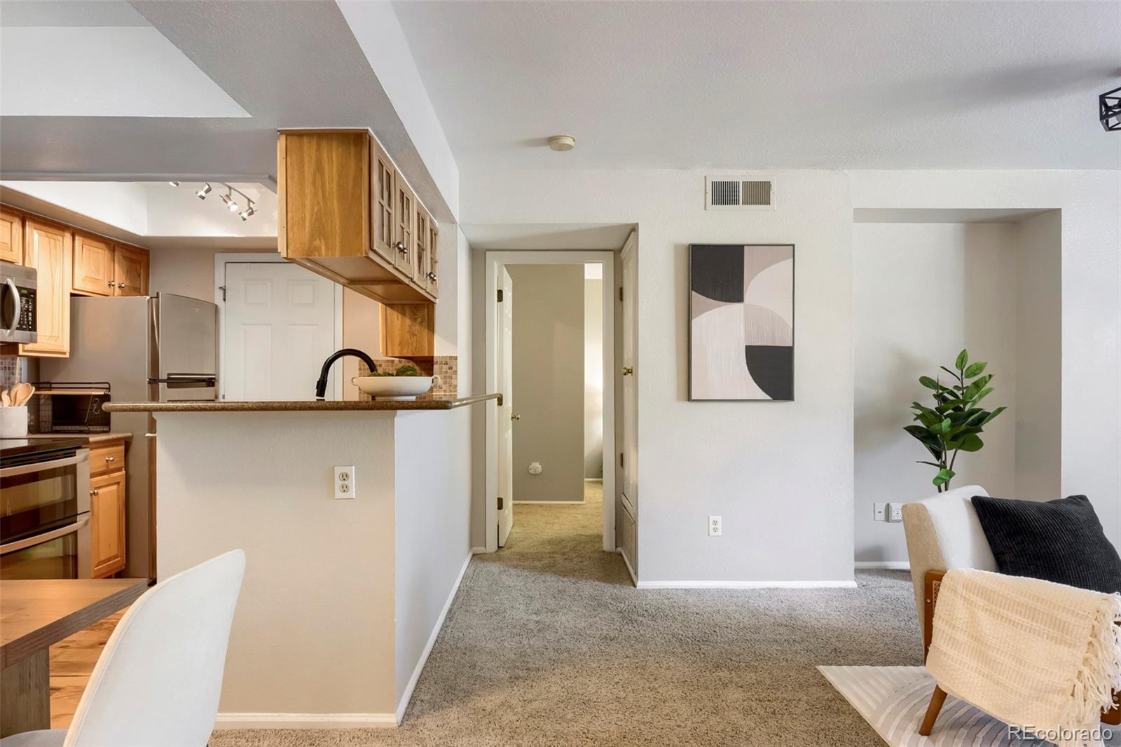MLS Image #7 for 9190 e arbor circle c,englewood, Colorado