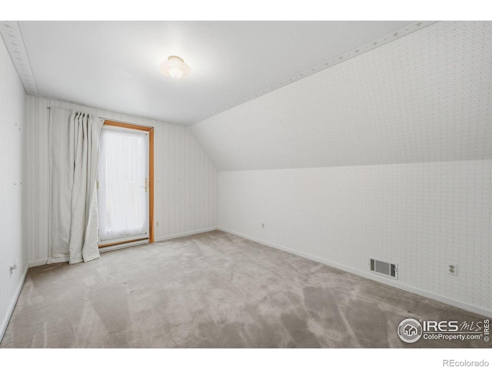 MLS Image #18 for 1925  seminole drive,fort collins, Colorado