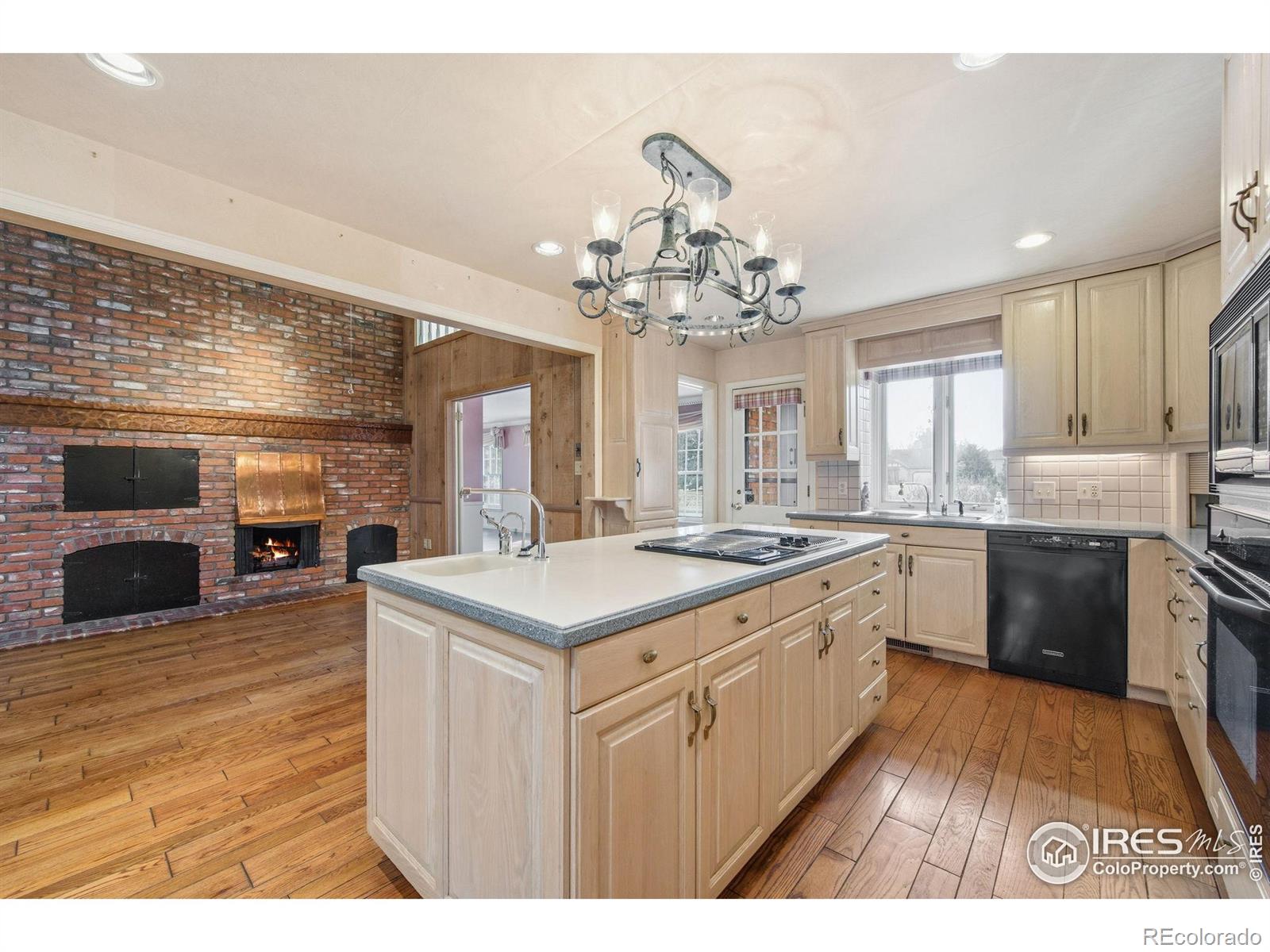 MLS Image #9 for 1925  seminole drive,fort collins, Colorado