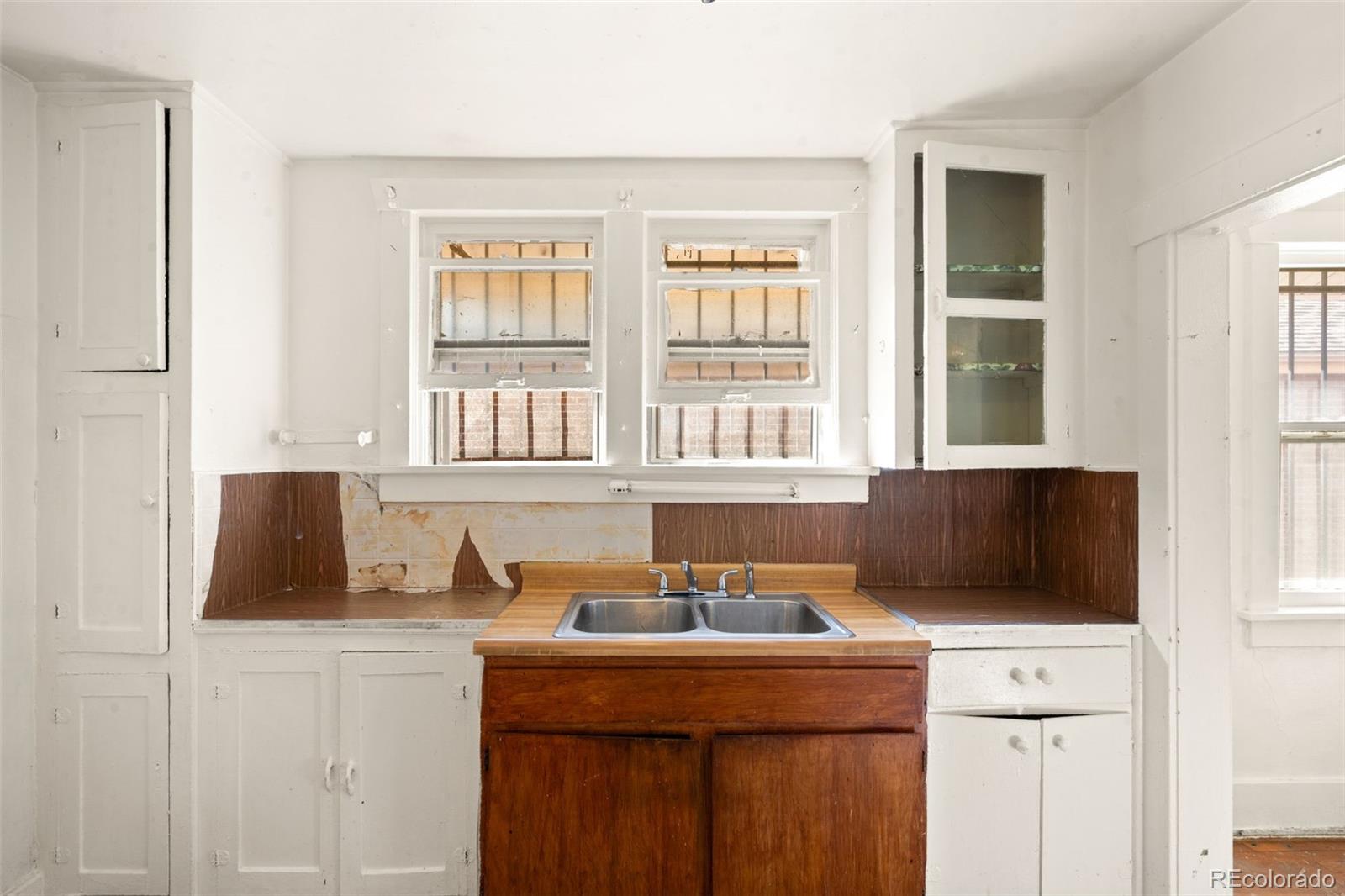 MLS Image #7 for 2860  dahlia street,denver, Colorado