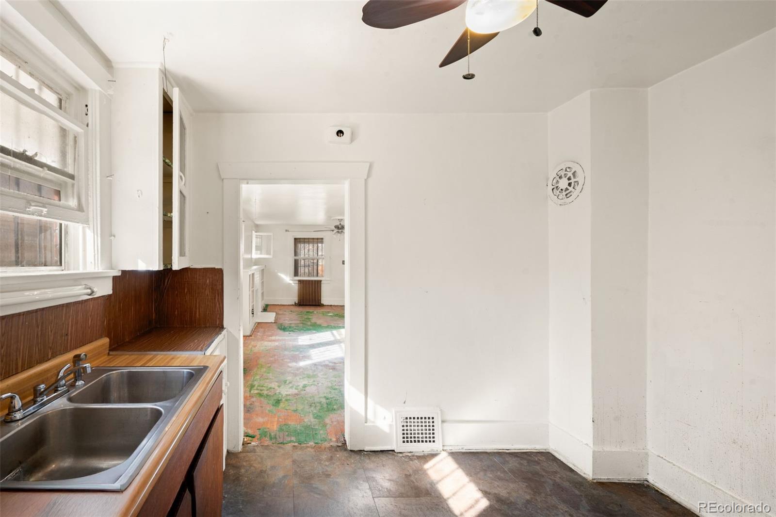 MLS Image #8 for 2860  dahlia street,denver, Colorado