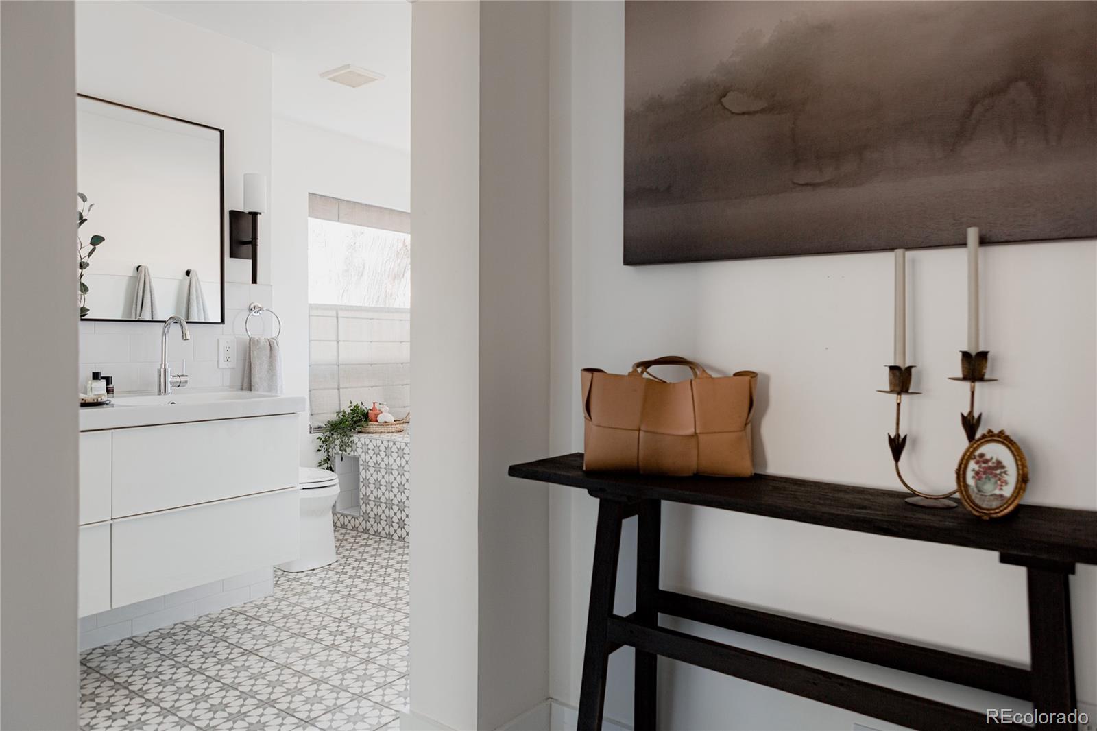MLS Image #31 for 5540 e 4th avenue,denver, Colorado