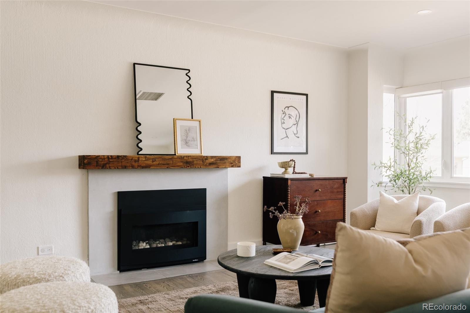 MLS Image #49 for 5540 e 4th avenue,denver, Colorado