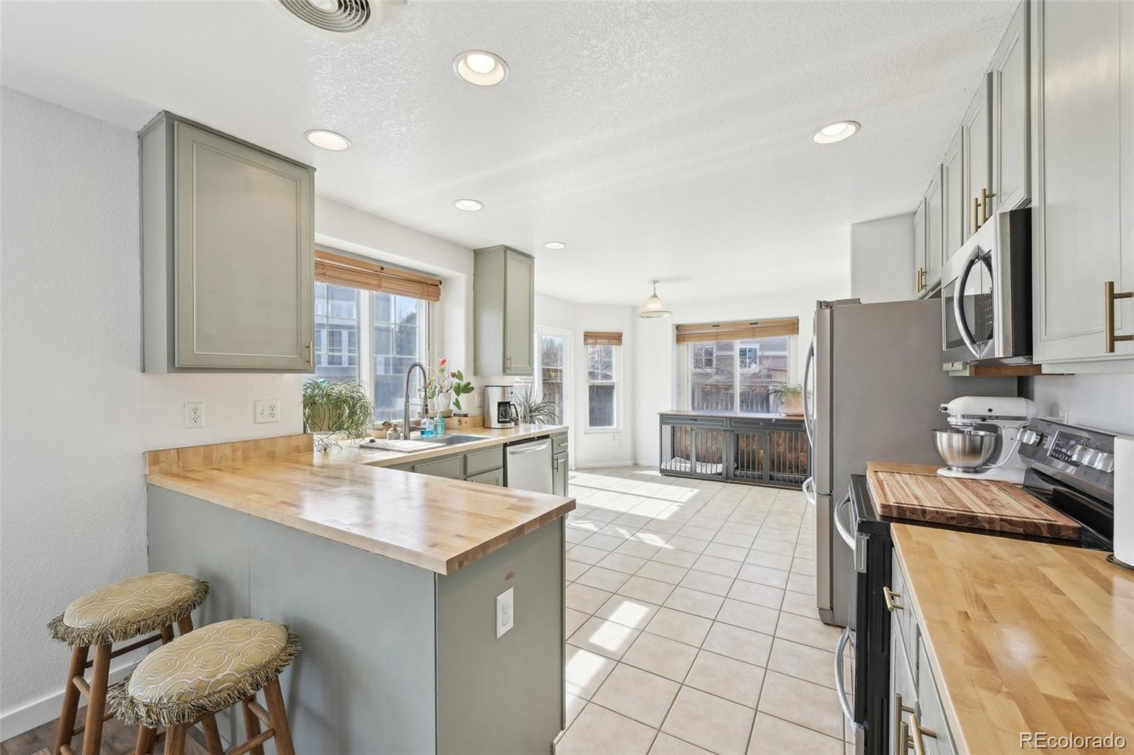 MLS Image #13 for 2490 s jebel way,aurora, Colorado