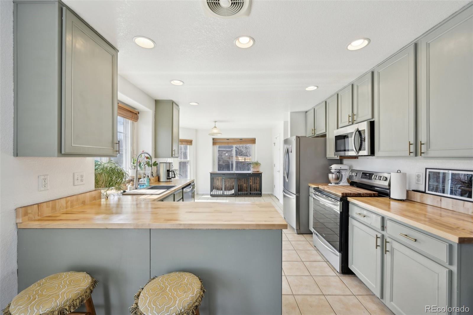 MLS Image #14 for 2490 s jebel way,aurora, Colorado