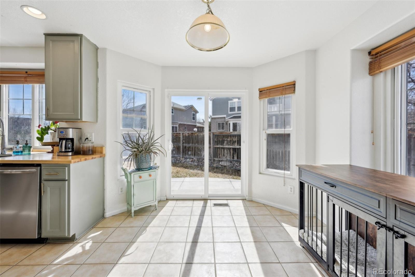 MLS Image #18 for 2490 s jebel way,aurora, Colorado