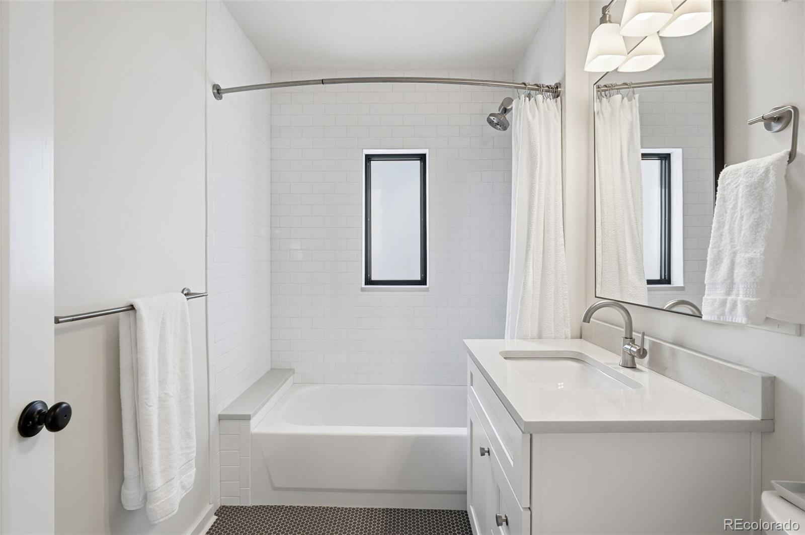 MLS Image #24 for 1120  grape street,denver, Colorado