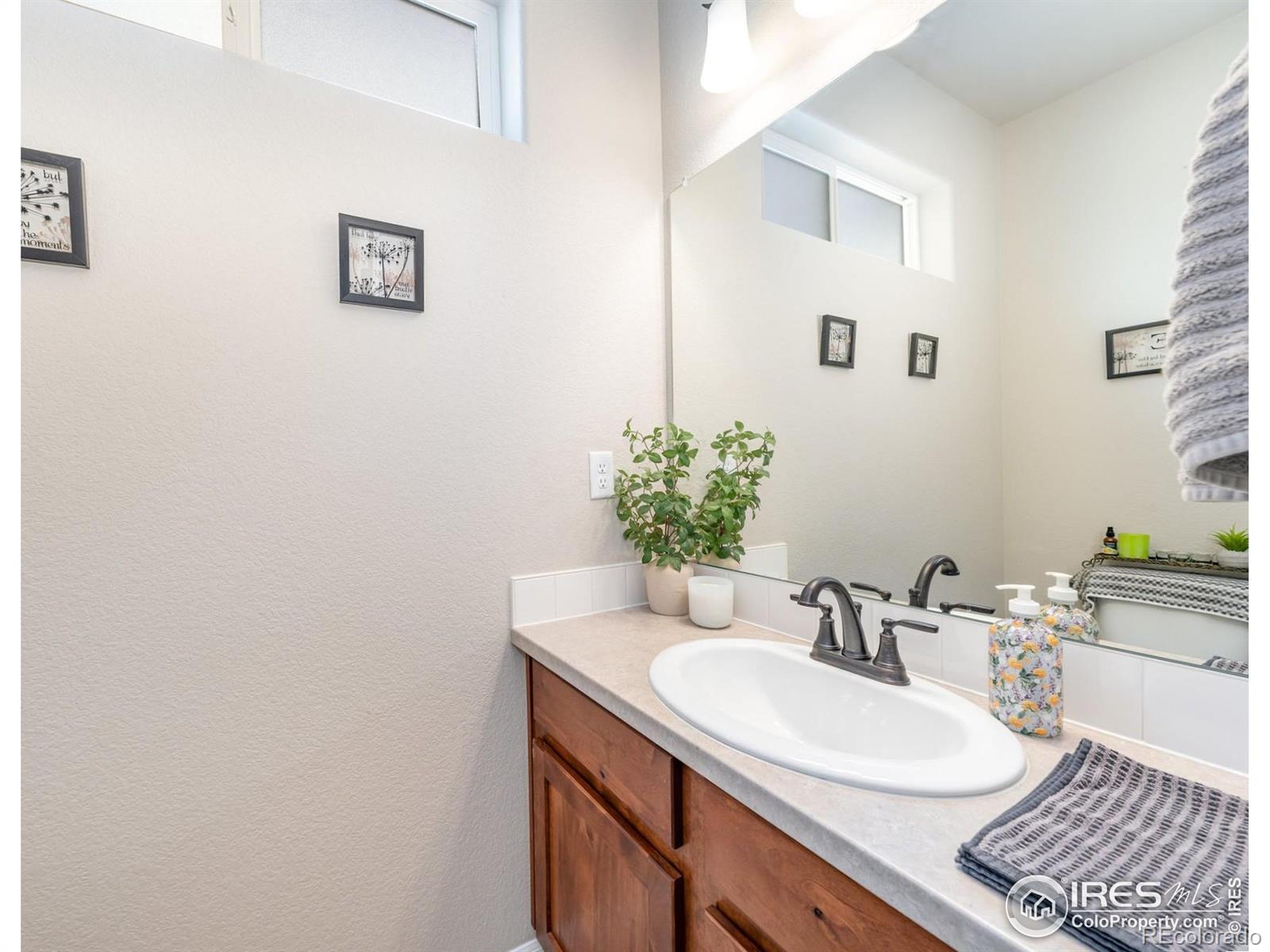 MLS Image #12 for 4624  mountain sky court,johnstown, Colorado