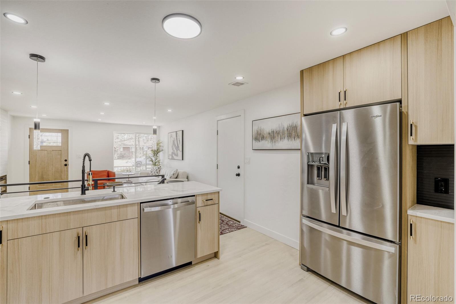 MLS Image #10 for 1302 s magnolia way,denver, Colorado